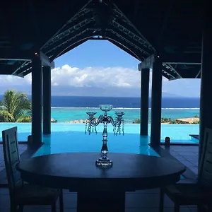 https://villa-bellavista.frenchpolynesia-hotels.com
